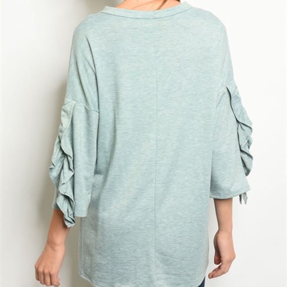 SAGE TUNIC TOP! Long sleeve ruffled scoop neck - Picture 2 of 2